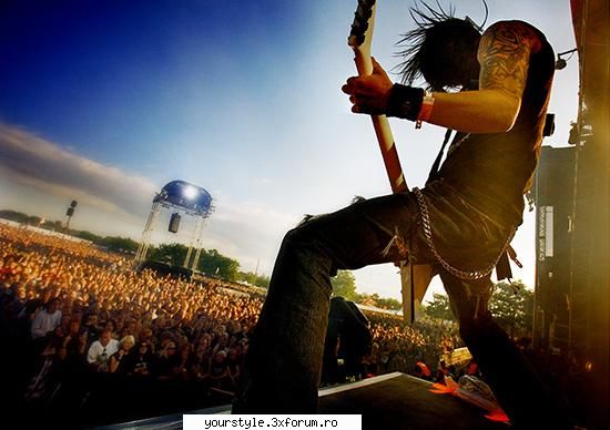 si bullet for my valentine x: ^^
nu.i asa jasmi?